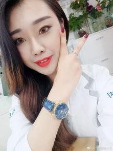 头像足球美女明星网红,网红明星的足球魅力展现”