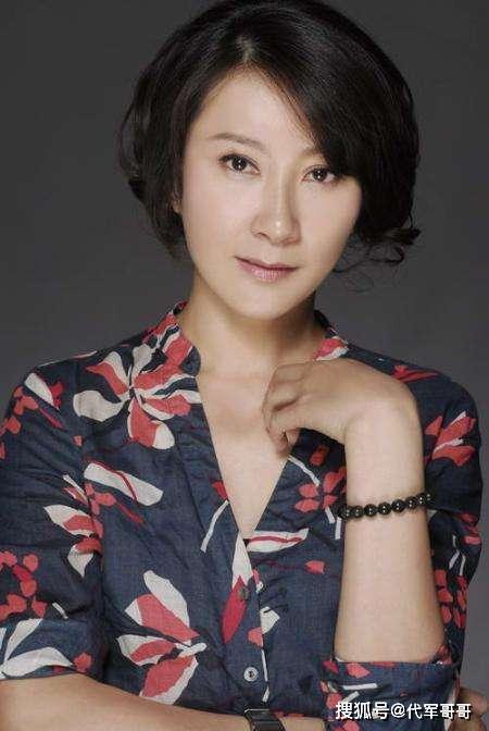国际明星网红主演是谁,国际明星网红领衔主演，揭秘热门影视作品