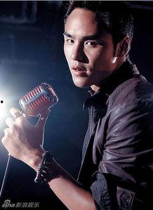 明星网红抽烟图片男的,揭秘明星网红吸烟瞬间