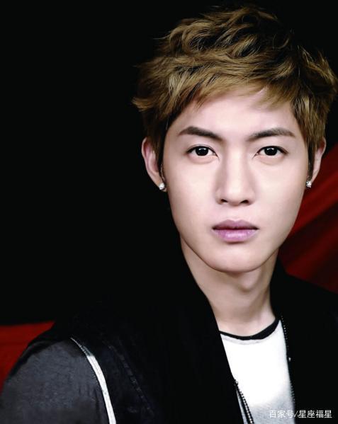 好看明星网红照片大全男,盘点时下热门男明星网红风采瞬间