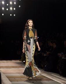 明星网红走秀活动视频,明星网红时尚秀场精彩瞬间回顾