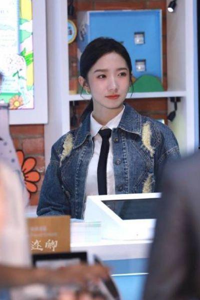 明星网红为什么选择直播,揭秘明星网红直播背后的动机与机遇