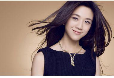 变装女明星网红视频,揭秘变装女明星网红的时尚魅力之旅