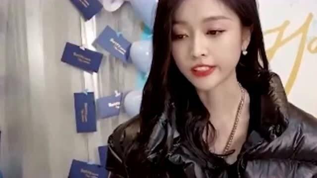 有没有明星网红直播的,明星网红齐聚，直播盛宴即将开启