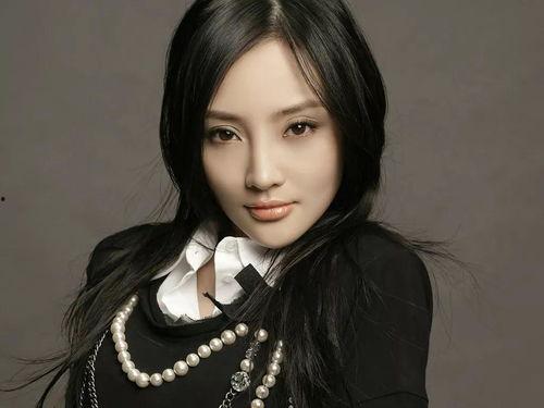 明星网红语音素材图片,揭秘明星网红语音素材背后的魅力