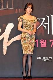 明星网红穿搭对比照,揭秘时尚界的秘密武器