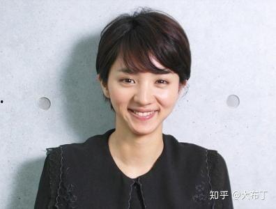 那些长得像明星网红的人,揭秘那些明星脸背后的故事