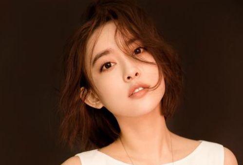 明星网红同台差距孟子义,孟子义展现独特魅力，差距引人瞩目