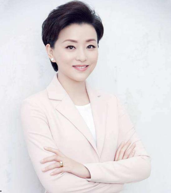 老美女演成明星网红视频