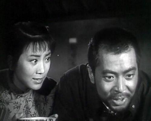 老美女演成明星网红视频