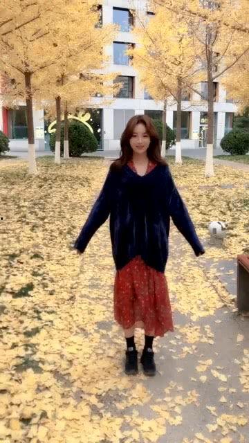 明星网红小姐姐跳舞图片,网红小姐姐的动感舞姿瞬间