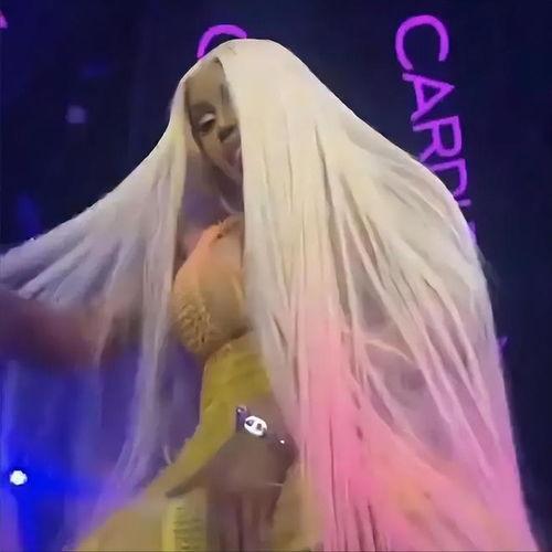 女明星网红扭胯视频,女明星新潮流引领潮流